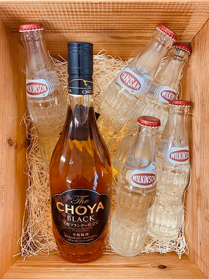 [Choya] CHOYA Plum Wine 14° The Choya Black 700ml 1 bottle Wilkinson Tansan 190ml bottle 5 bottles Plum wine and soda set